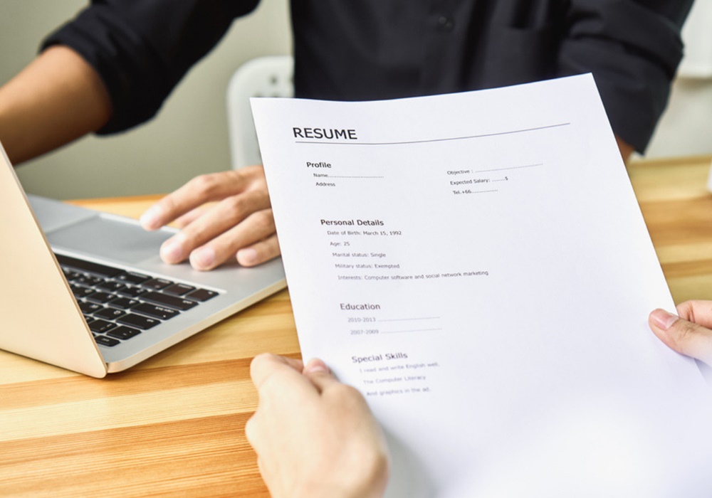 10 DẤU HIỆU CHO THẤY BẠN CẦN LÀM MỚI LẠI CV