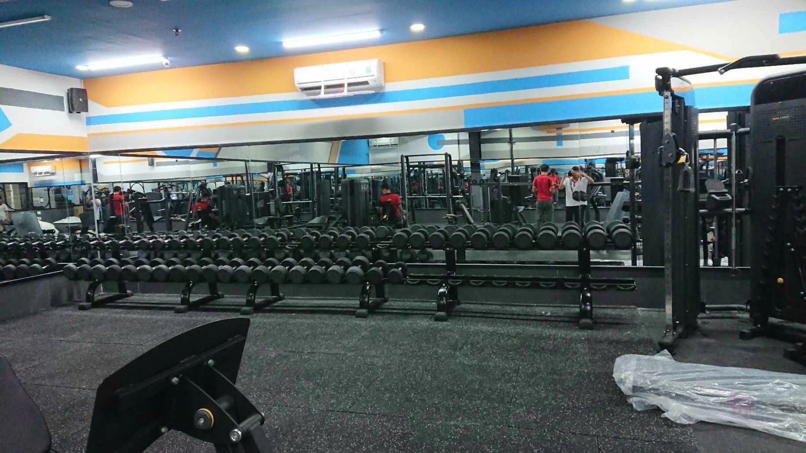 THI CÔNG KIỂM SOÁT RA VÀO PHÂN KHU MỞ RỘNG CỦA WAYS STATION GYM NGUYỄN VĂN LƯỢNG