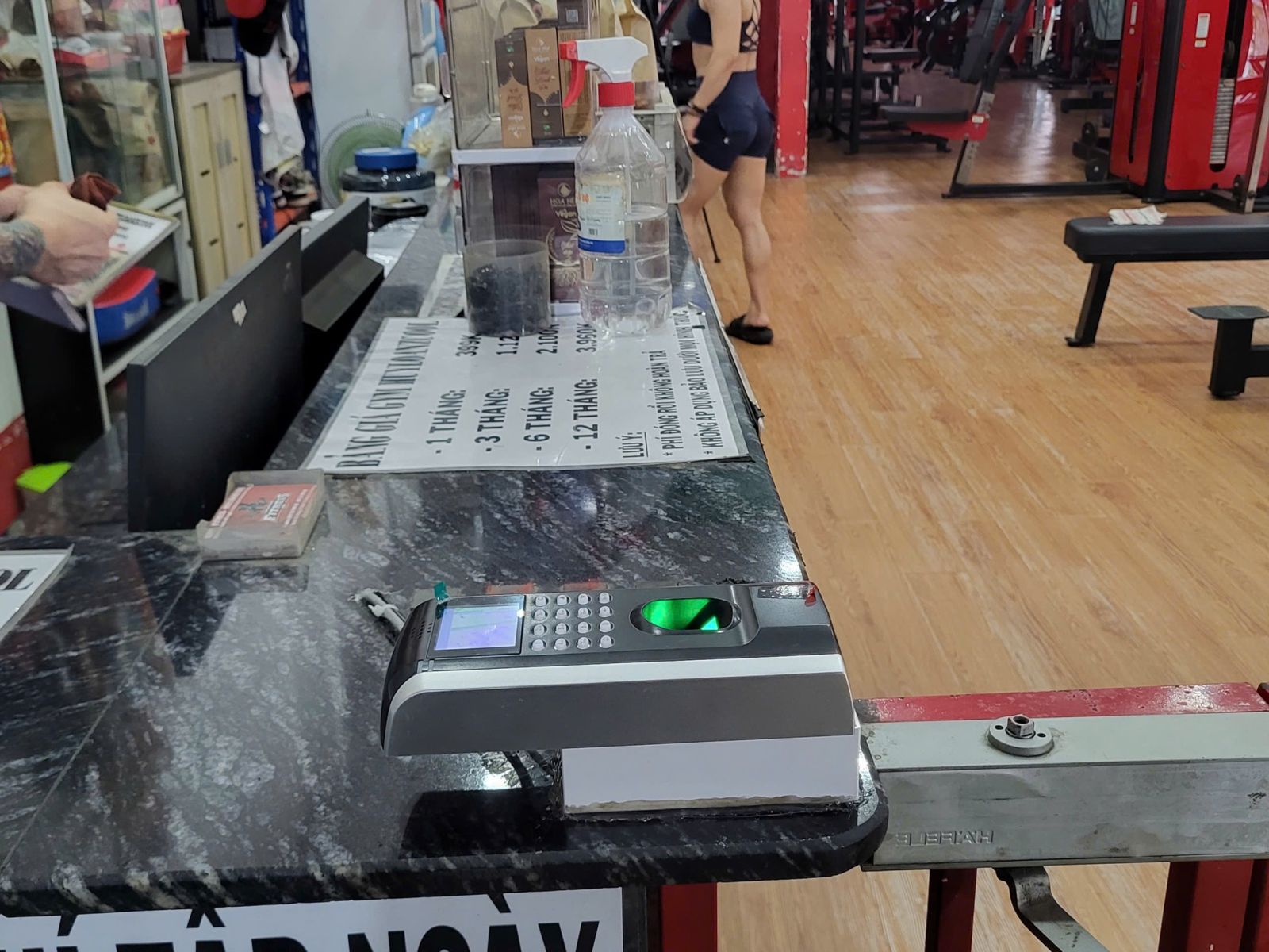 Phòng Tập Gym HUYLOANZCOOL Triển Khai Phần Mềm Quản Lý Gym Tích Hợp Checkin Vân Tay Và Cửa Khóa Lực Từ – Bước Tiến Trong Chuyển Đổi Số