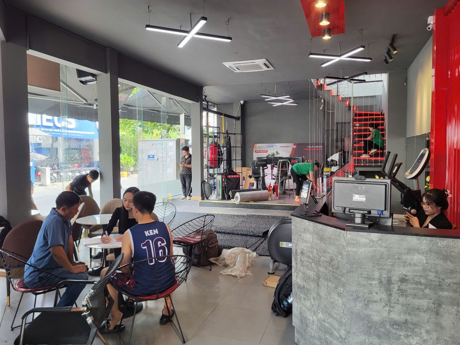 Phòng Tập Khơ Mon Gym chi nhánh 7 Tại Tân Phú, TP.HCM Triển Khai Phần Mềm Quản Lý Gym Tích Hợp Checkin Face Id Kiểm Soát Ra Vào – Bước Tiến Trong Chuyển Đổi Số