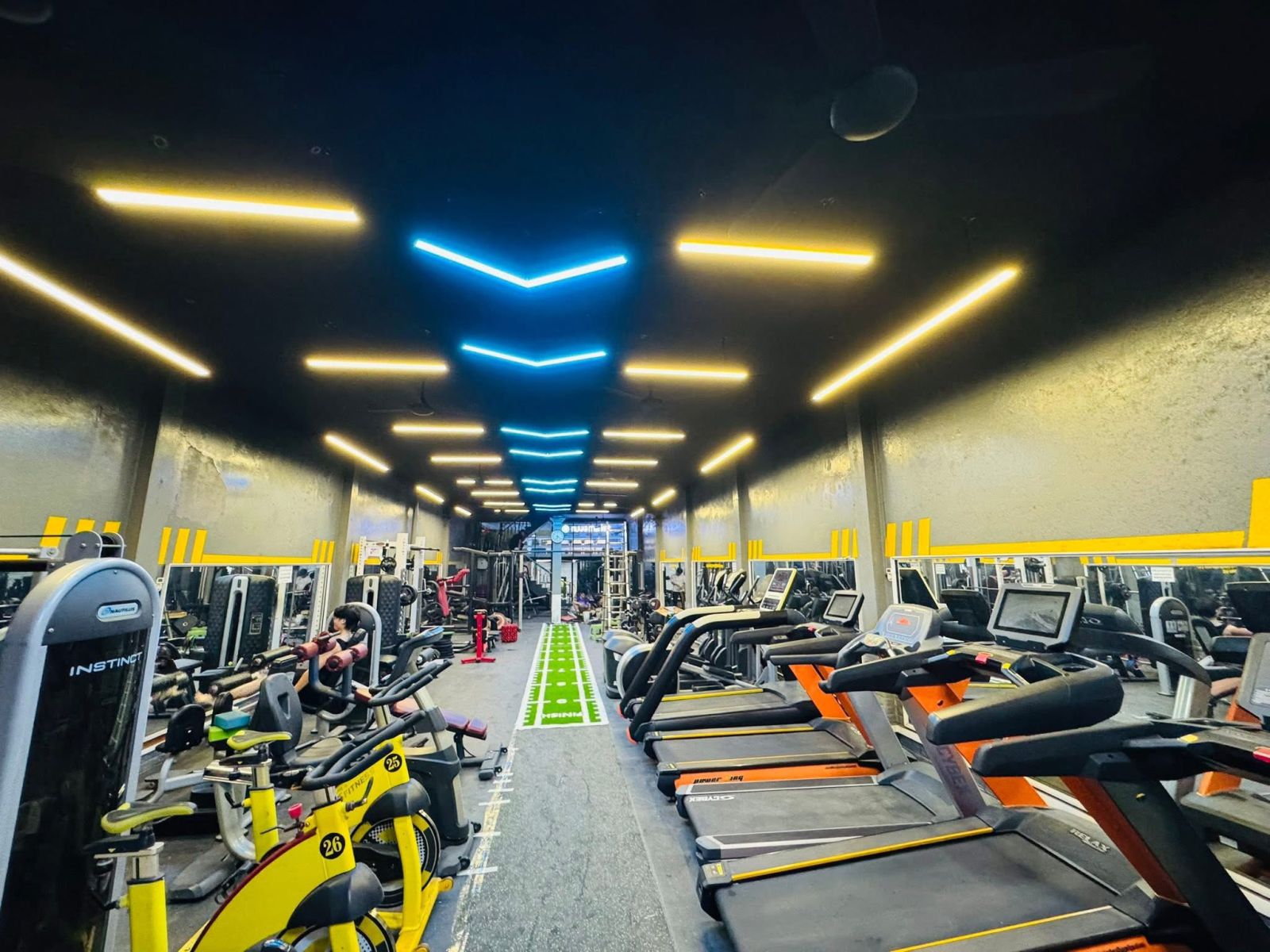 Modun triển khai phần mềm quản lý gym Modun, Máy checkin Face Id kiểm soát ra vào, và app hội viên, cho chi nhánh 6 phòng tập United Gym Fitness tại Hà Nội
