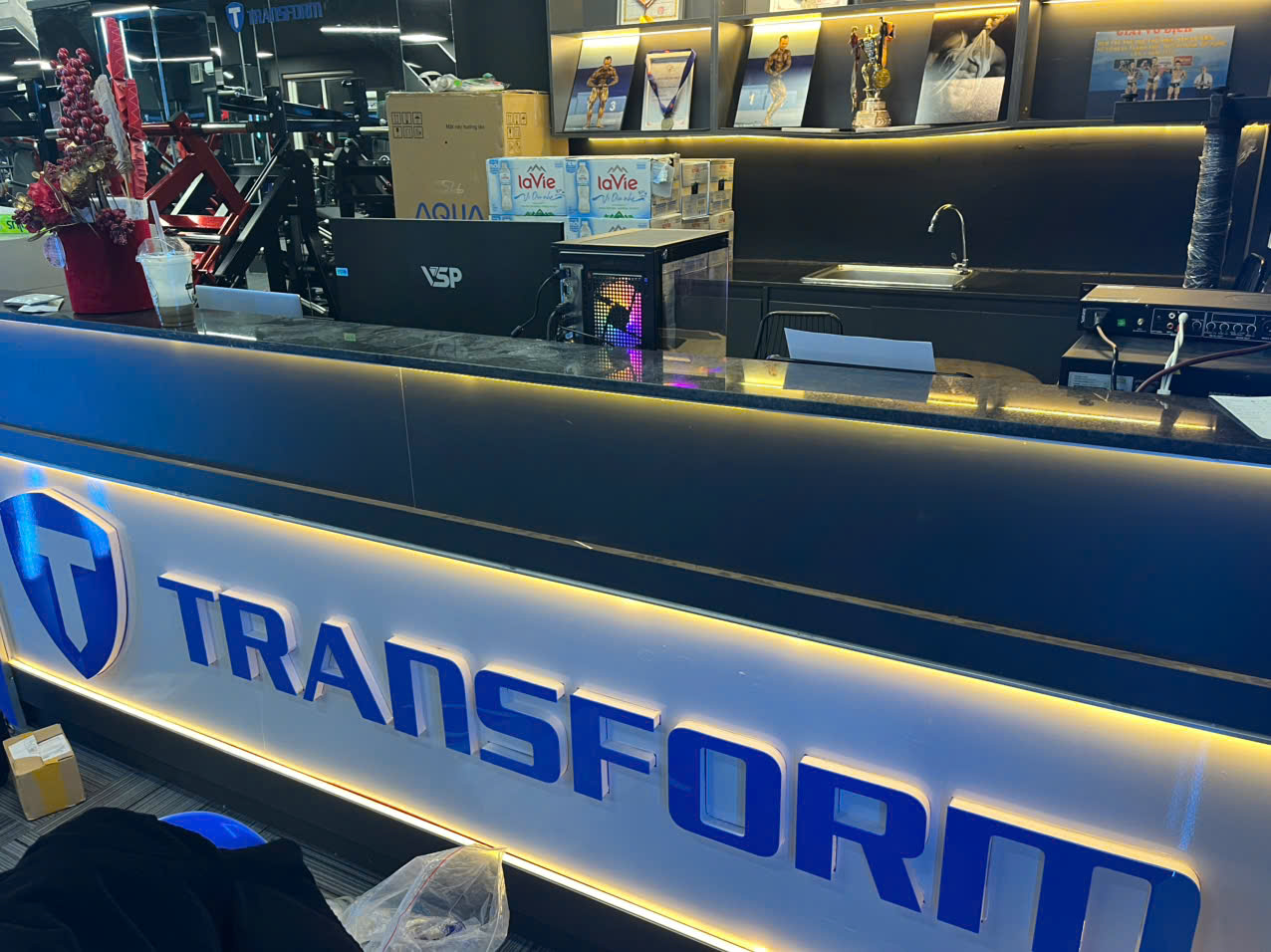 Modun triển khai phần mềm gym Modun, Máy checkin Face Id, cổng tripod kiểm soát ra vào và app hội viên, cho phòng tập Gym Transform tại Quận 6, TP.HCM.