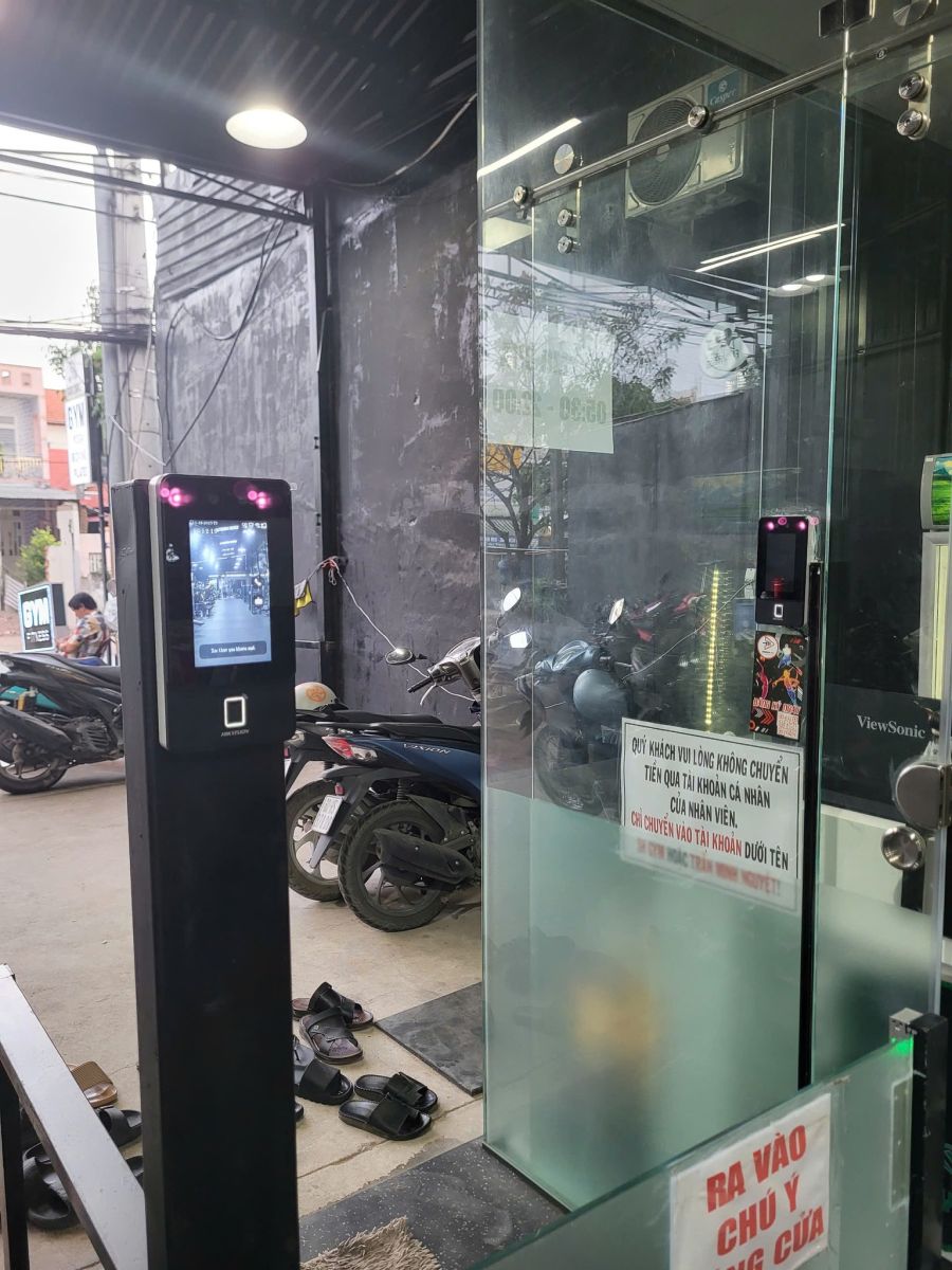 Modun triển khai phần mềm quản lý gym Modun, Máy chấm công Face Id, cửa khóa từ kiểm soát ra vào và app hội viên, cho phòng tập SH Gym tại TP. Thủ Đức, TP.Hồ Chí Minh.