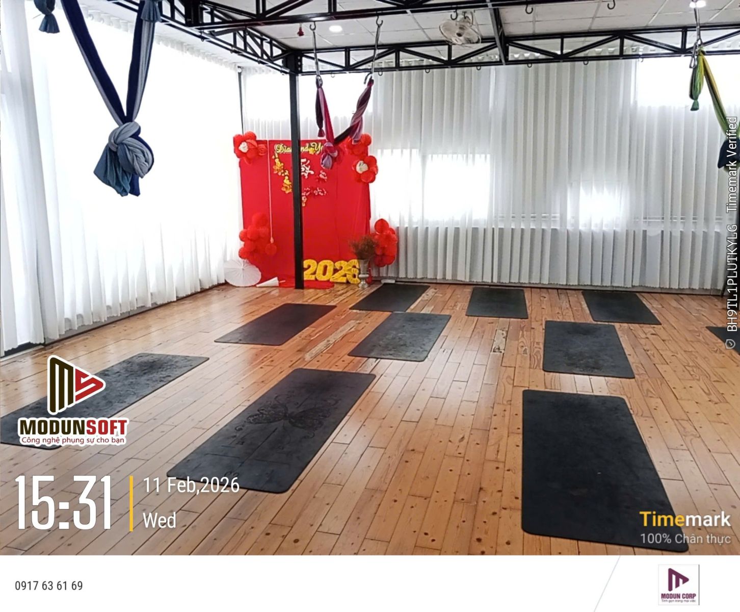 DIAMOND YOGA & DANCE phòng tập Bình Dương, triển khai phần mềm quản lý yoga kết hợp máy chấm công Face ID, cửa khóa lực từ kiểm soát ra vào và app hội viên