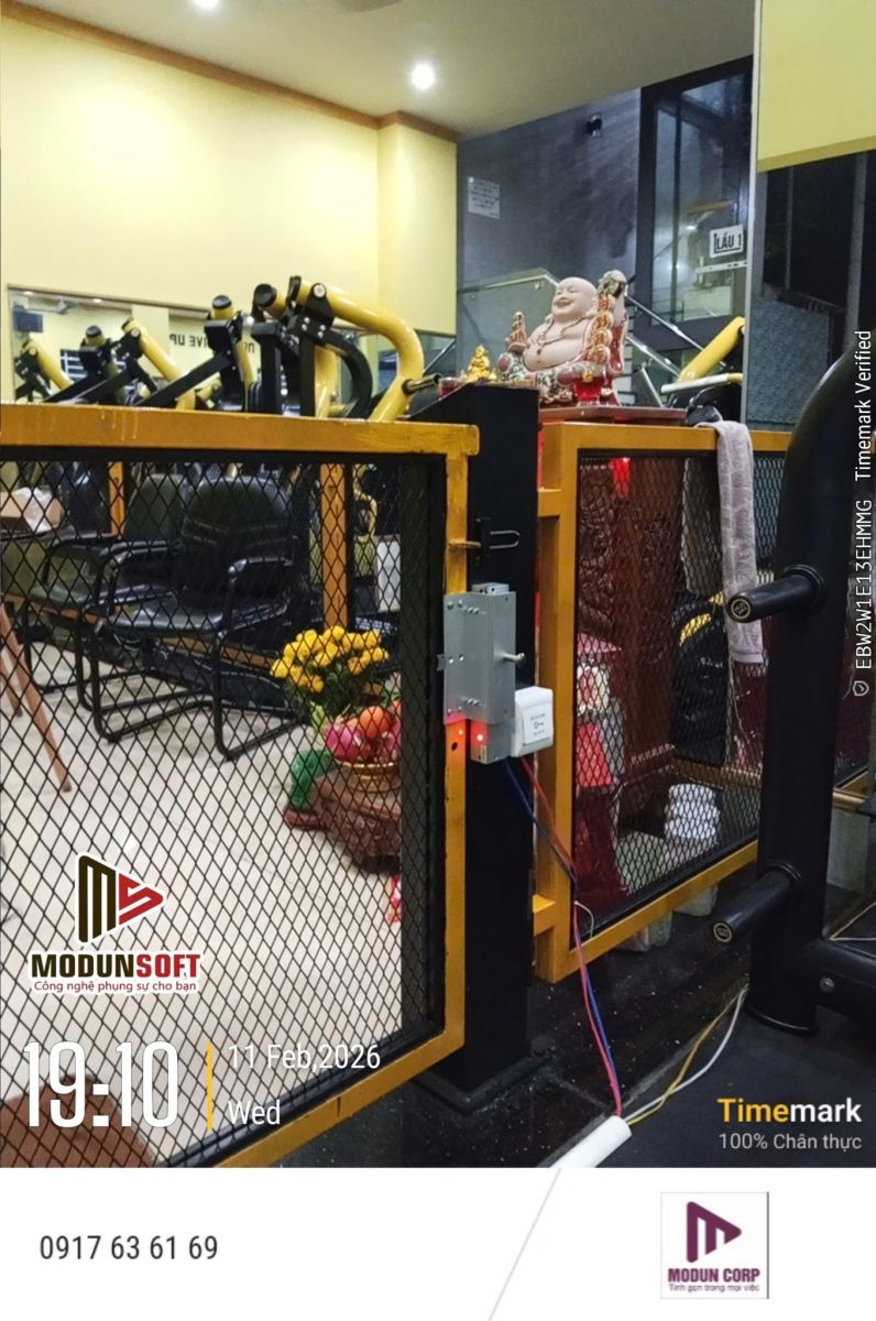 BLUESTAR GYM & YOGA phòng tập Bình Dương, triển khai phần mềm quản lý gym Modun kết hợp máy chấm công Face ID, cửa khóa lực từ kiểm soát ra vào và app hội viên