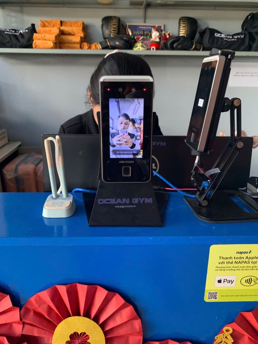 Ocean Gym phòng tập TP.HCM, triển khai phần mềm quản lý gym tại Quận 12, kết hợp máy chấm công Face ID kiểm soát ra vào và app hội viên, chuyển đổi số phòng tập.