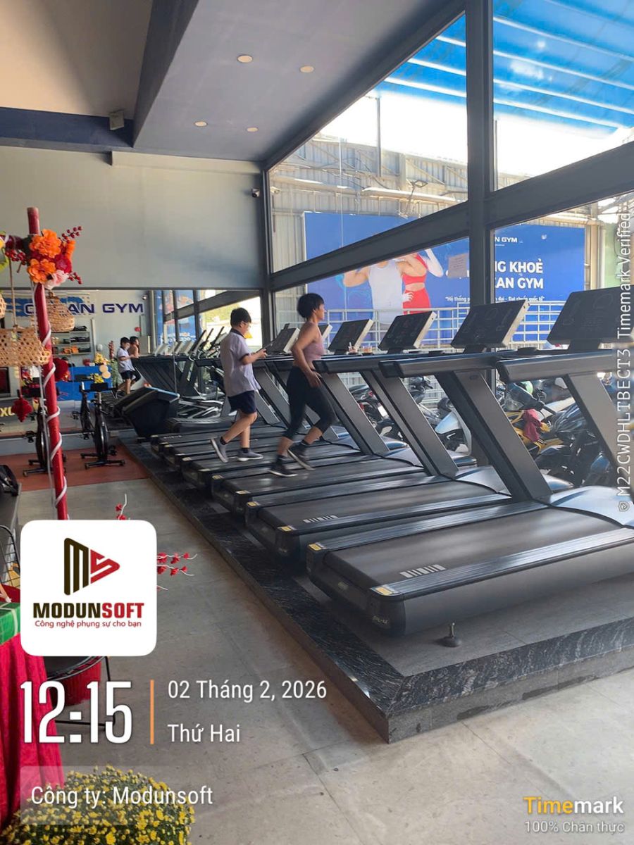 Ocean Gym phòng tập TP.HCM, triển khai phần mềm quản lý gym tại Quận 12, kết hợp máy chấm công Face ID kiểm soát ra vào và app hội viên, chuyển đổi số phòng tập.
