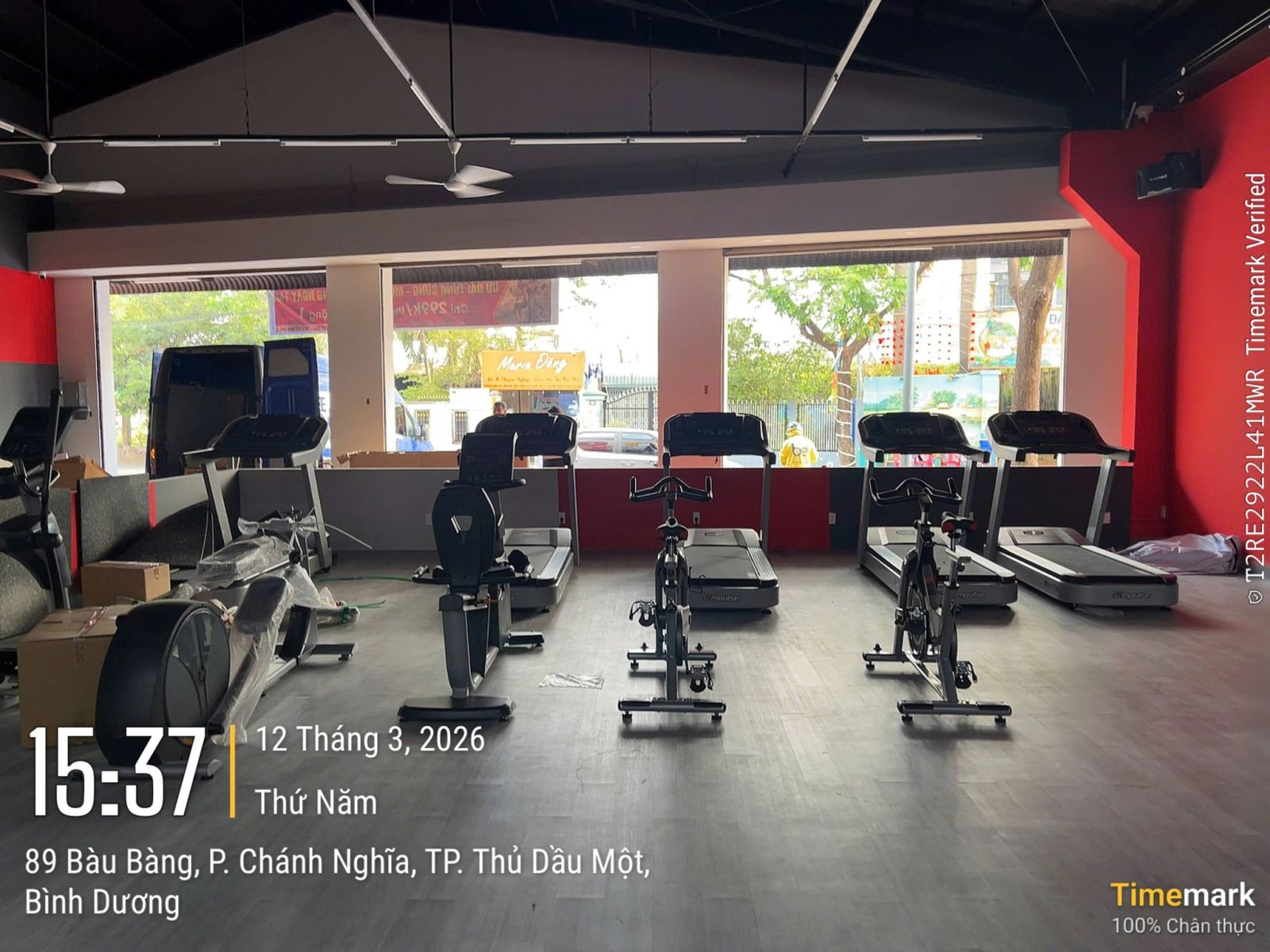 HT GYM phòng tập tọa lạc tại Tp.Thủ Dầu Một, tỉnh Bình Dương, vừa chính thức triển khai phần mềm quản lý gym ModunGym kết hợp máy chấm công Face ID, cổng tripod 3 chấu kiểm soát ra vào và app hội viên