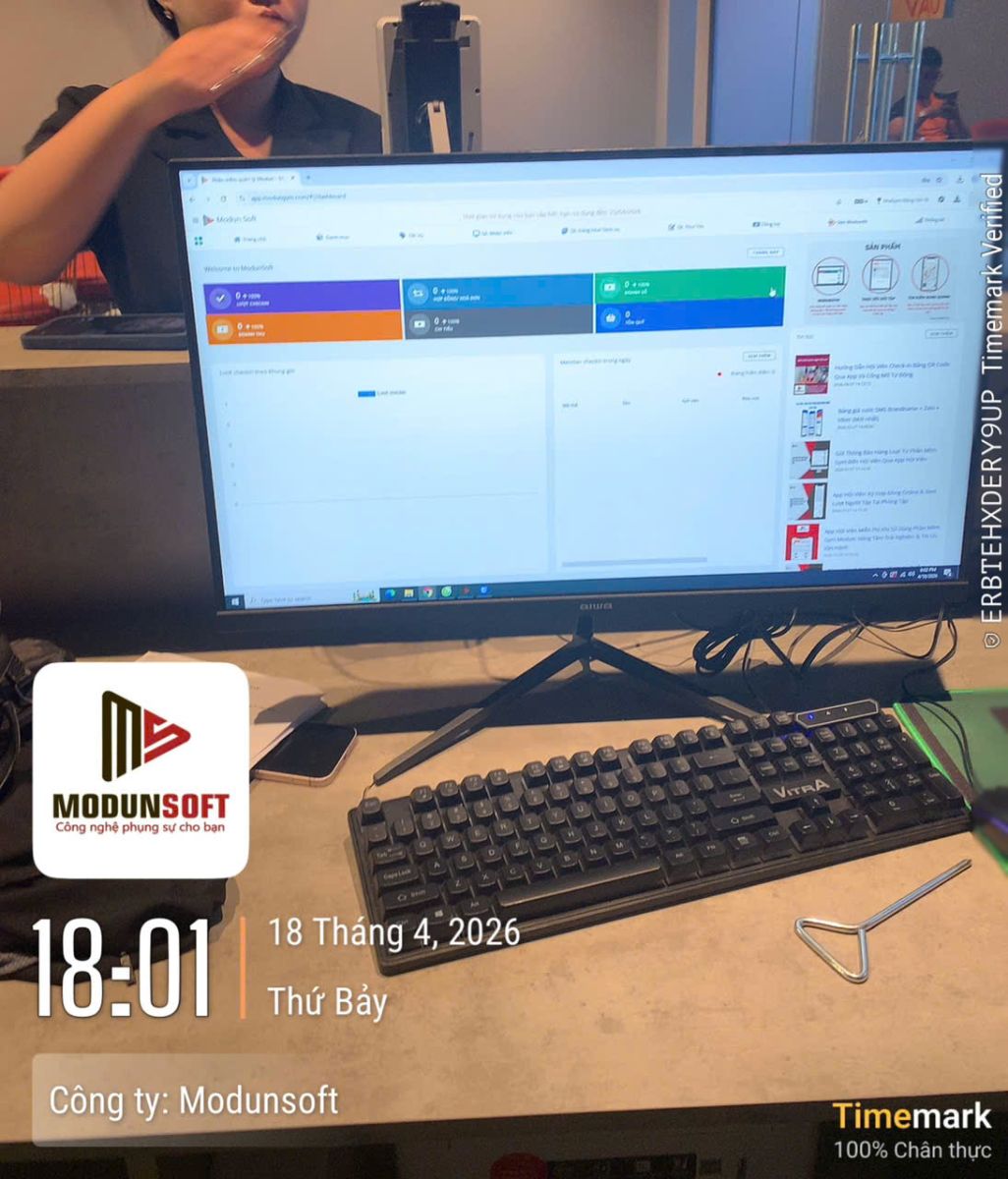 AHA GYM phòng tập chi nhánh 4 tọa lạc tại Quận 9, TP.HCM, vừa chính thức triển khai phần mềm quản lý phòng gym ModunGym kết hợp máy chấm công Face ID và app hội viên