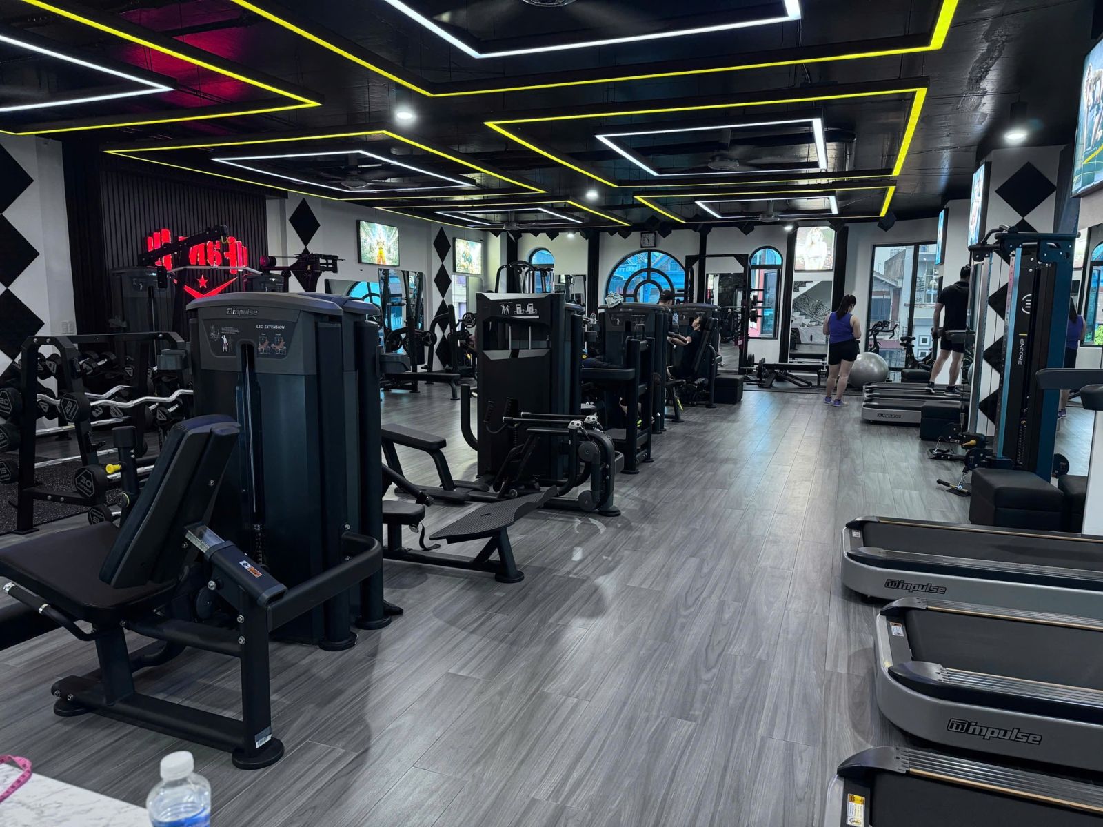 GYM M6 phòng tập tại Hưng Yên, vừa chính thức ứng dụng phần mềm quản lý phòng gym ModunGym kết hợp máy chấm công Face ID và app hội viên