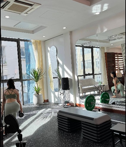ENERGY HUB PRIVATE GYM phòng tập tại Hà Nội, triển khai phần mềm quản lý Private gym ModunGym và app hội viên cho hội viên đặt lịch tập PT, checkin QR Code, theo dõi quá trình tập luyện