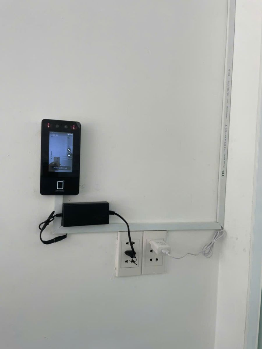LADYFIT STUDIO PRIVATE GYM phòng tập tại Vũng Tàu, triển khai phần mềm quản lý Private gym ModunGym, checkin Face Id và cửa kính khóa thả chốt kiểm soát ra vào và app hội viên