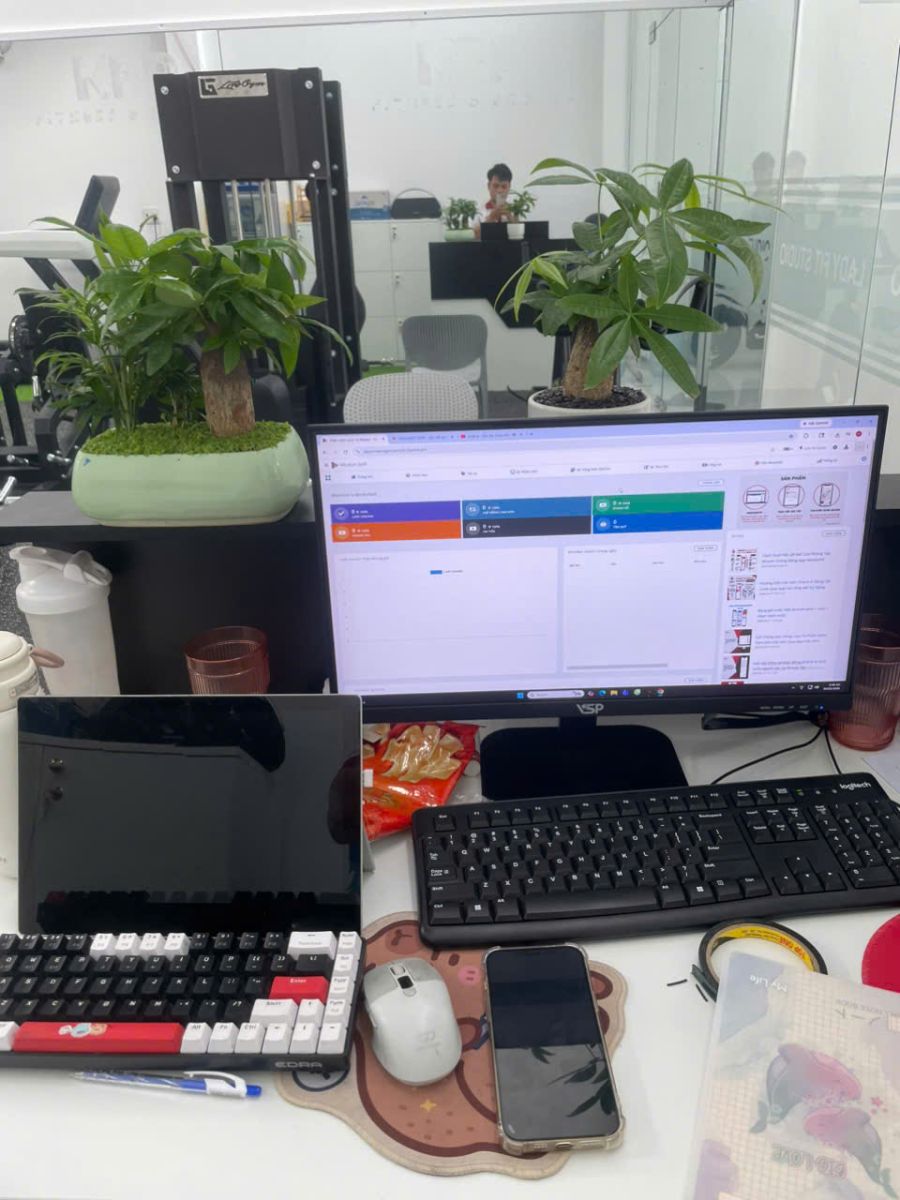 LADYFIT STUDIO PRIVATE GYM phòng tập tại Vũng Tàu, triển khai phần mềm quản lý Private gym ModunGym, checkin Face Id và cửa kính khóa thả chốt kiểm soát ra vào và app hội viên
