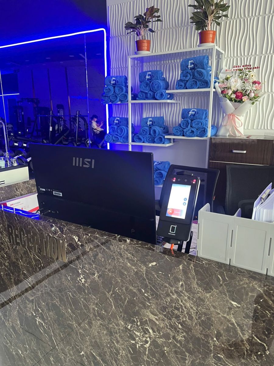 B-GYM phòng tập gym tại Tp.HCM, vừa chính thức triển khai phần mềm quản lý phòng gym ModunGym kết hợp máy chấm công face id và app hội viên miễn phí, minh bạch trong quản lý gói tập khách hàng