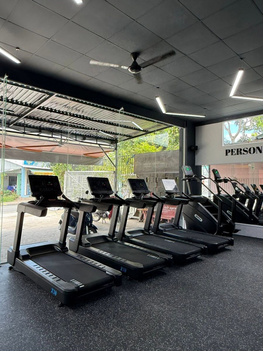 Khám phá trải nghiệm tập luyện thời đại số tại 84 Fitness Vĩnh Long. Số hóa 100% với phần mềm Modun: Check-in Face ID, hợp đồng điện tử, bảo lưu online thần tốc.
