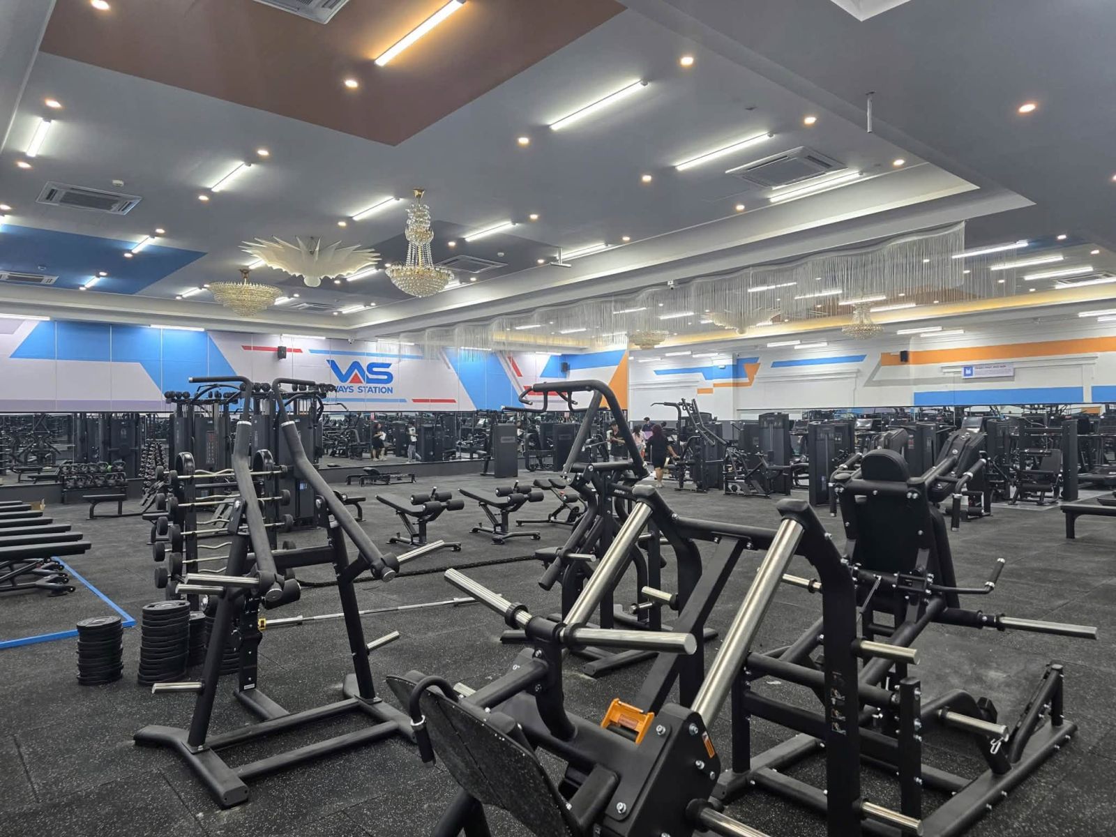 Modun triển khai phần mềm quản lý gym ModunGym, Máy chấm công checkin Face Id, cổng tripod 3 chấu kiểm soát ra vào, và app hội viên, cho chi nhánh 34 phòng tập WaysStation Gym