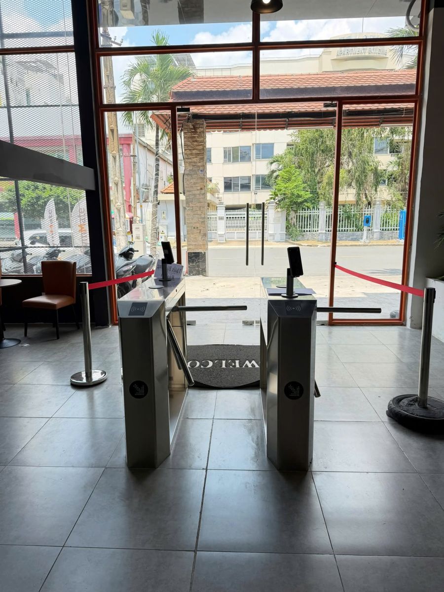 Gym Mate CS 2 Áp Dụng Phần Mềm Gym Modun, Face ID & App Hội Viên