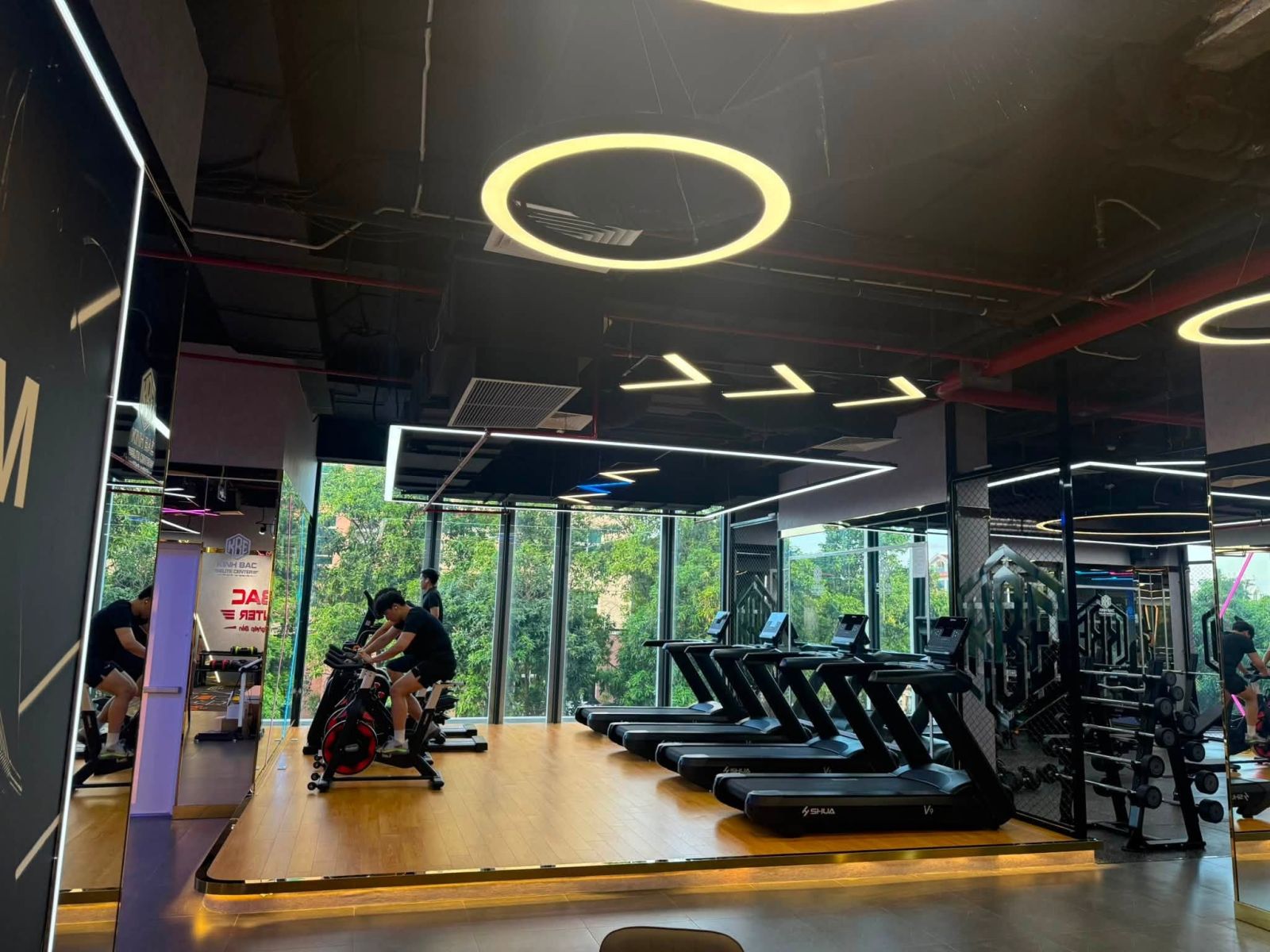 Kinh Bắc Elite Center CS2 Bắc Ninh: Tải App Hội Viên MIỄN PHÍ - Nhận Voucher Ngay!